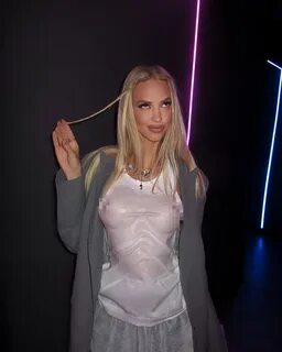 Kozlari boglangan MFM porno