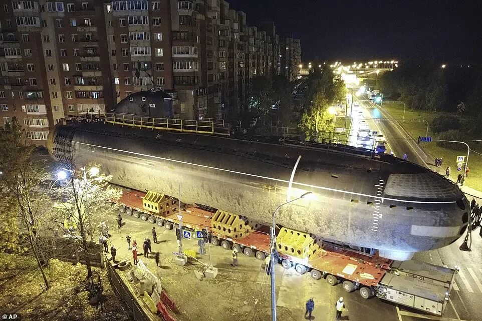 Музей подводная лодка в кронштадте. Подводная лодка к-3 ленинский комсомол. Музей подводная лодка в кронштадте. Подводная лодка в кронштадте музей к-3. Музей подводная лодка спб музей.