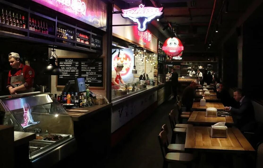 Бар на минской. Бар ночью. Угрюмочная санкт-петербург улица рубинштейна. Рейд по общепиту в баре. Проверка ресторана.