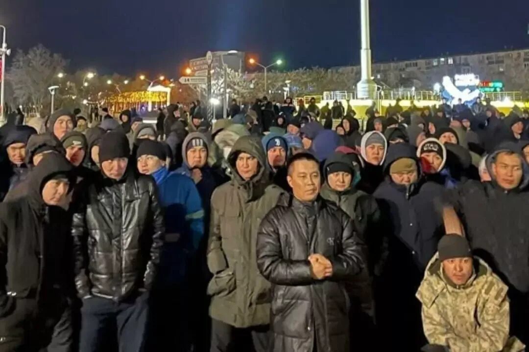 Что сейчас в казахстане. Протесты в Казахстане. Казахи митинг. Митинг в Казахстане 2023 7 января.