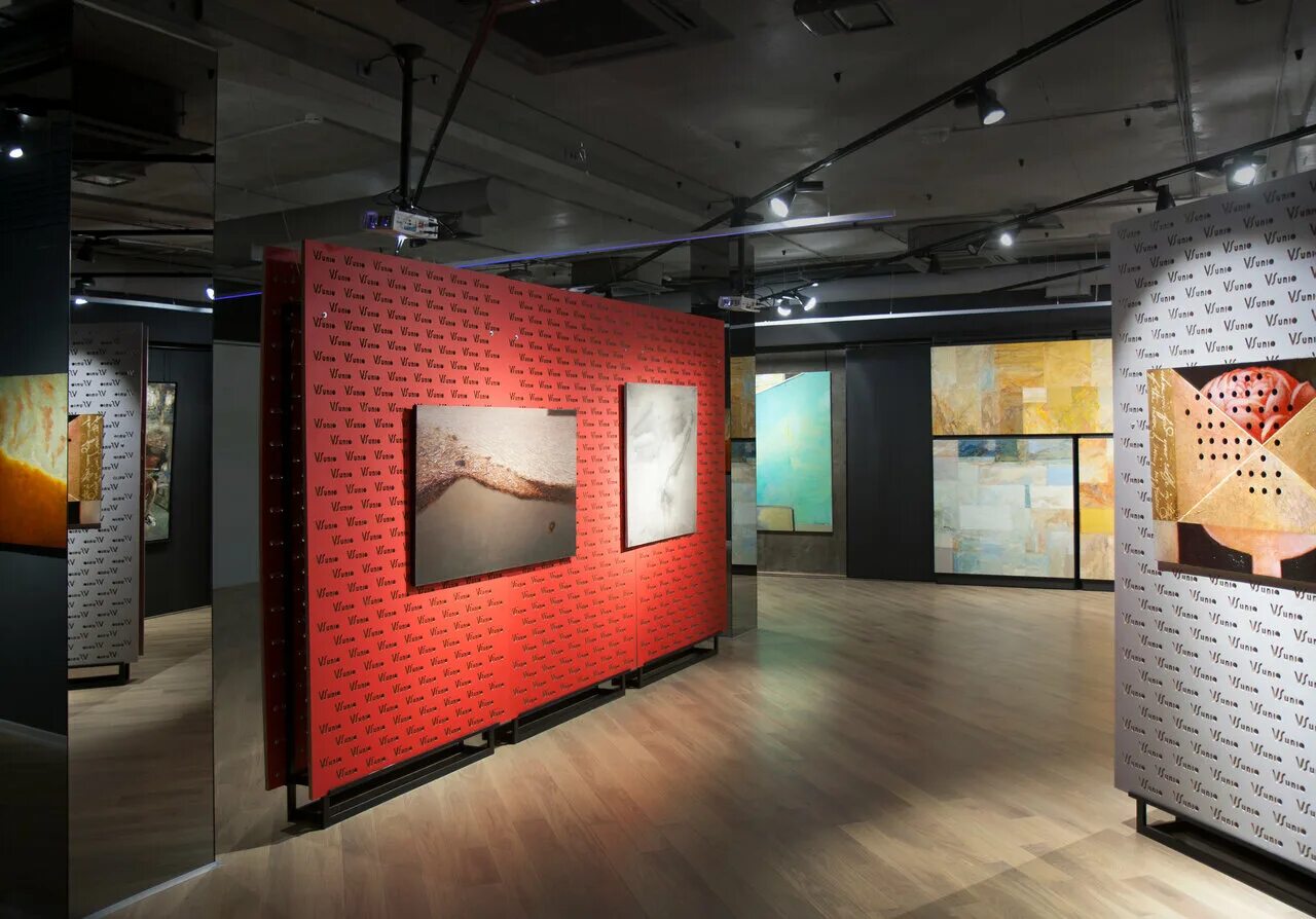 арсенал кремль нижний новгород. нижегородский государственный выставочный комплекс нижний новгород. выставочный центр нижний. ярмарочный комплекс нижний новгород. выставочный зал нижний новгород площадь минина.