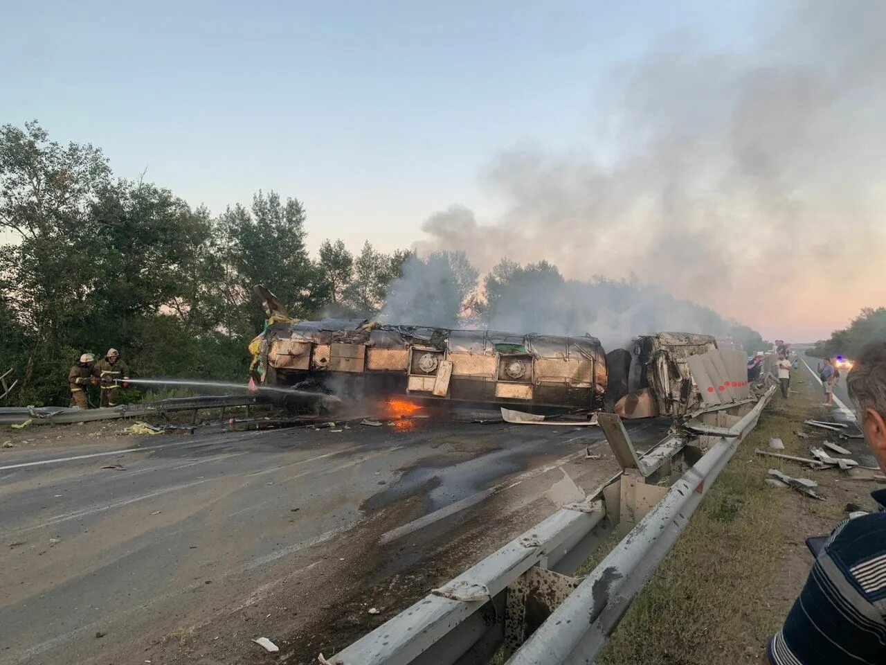 Самарская трасса м5. ДТП на трассе м5 в Самарской области. ДТП на трассе м5 с бензовозом.