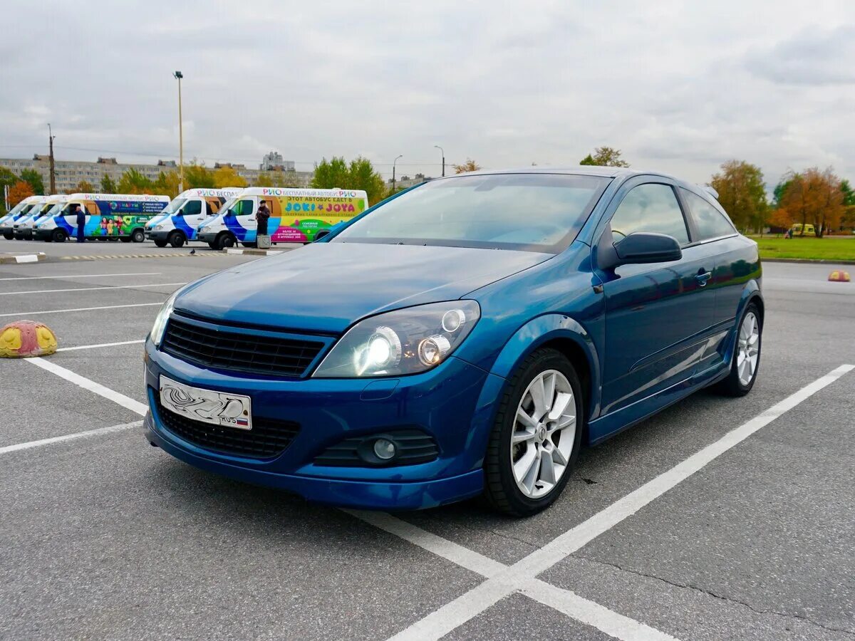 1.8 opel купить. Opel Astra h GTC 2008. Opel Astra GTC H Рестайлинг 2008. Opel Astra h 2008. Opel Astra GTC 2008.