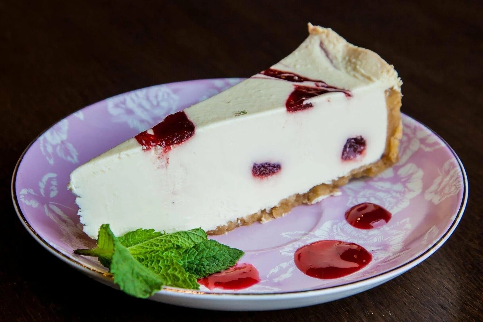 Как сделать чизкейк. Чизкейк / cheesecake. Чизкейк нью йорк десерт фэнтези. Десерт чизкейк нью йорк. Выпечка с клубникой.