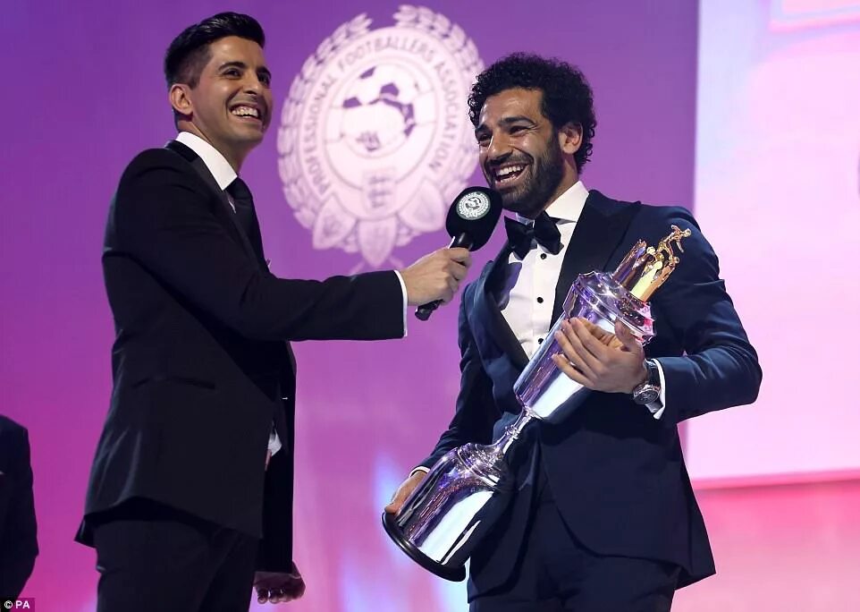 Мохаммед Салах. Салах с наградой. Mohamed salah Art. EPL best Player of the year Award.