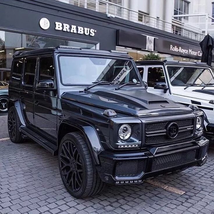 Мерседес брабус купить. Мерседес Гелендваген Брабус. Mercedes g Brabus. Мерседес Гелендваген 2023 Брабус. Мерседес Брабус g700.