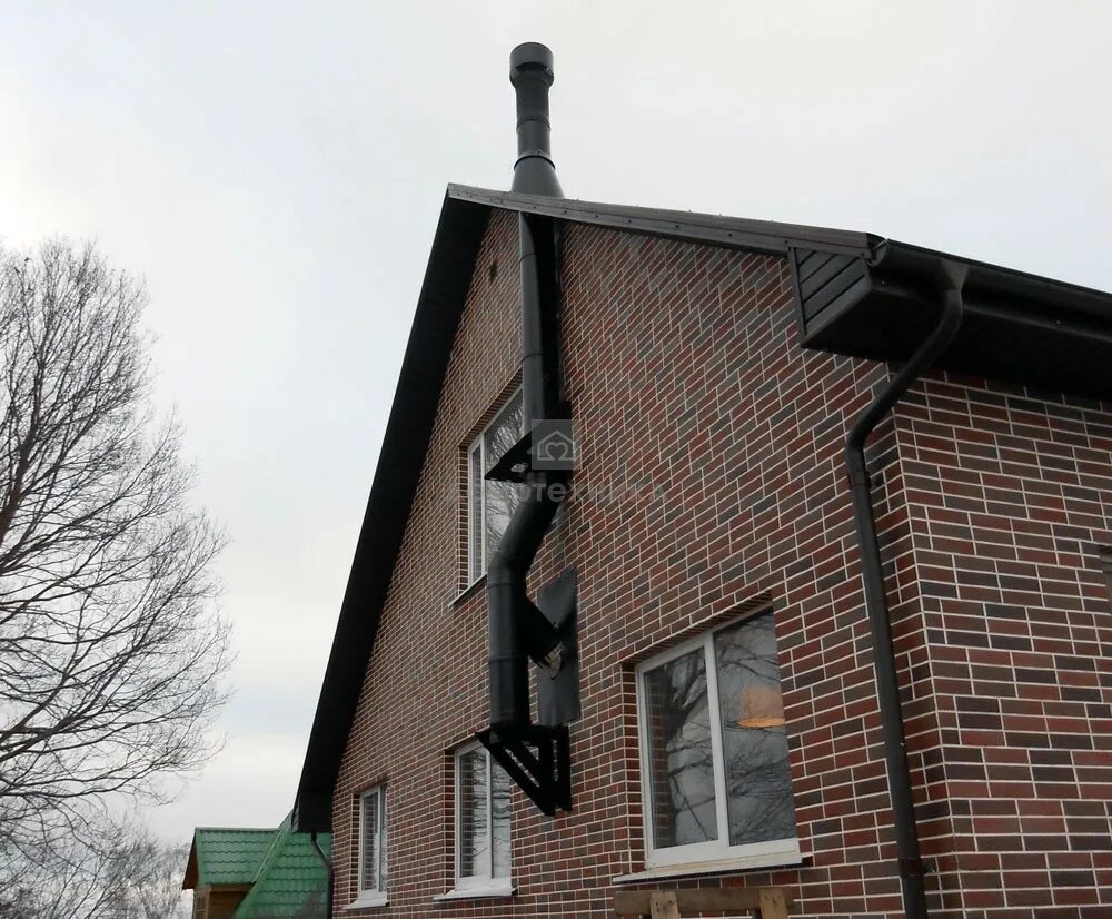 Дымоход для камина шидель. Дымоход через стену. Монтаж трубы газового котла через стену. Кирпичный дымоход через стену. Вытяжная труба для газового котла.