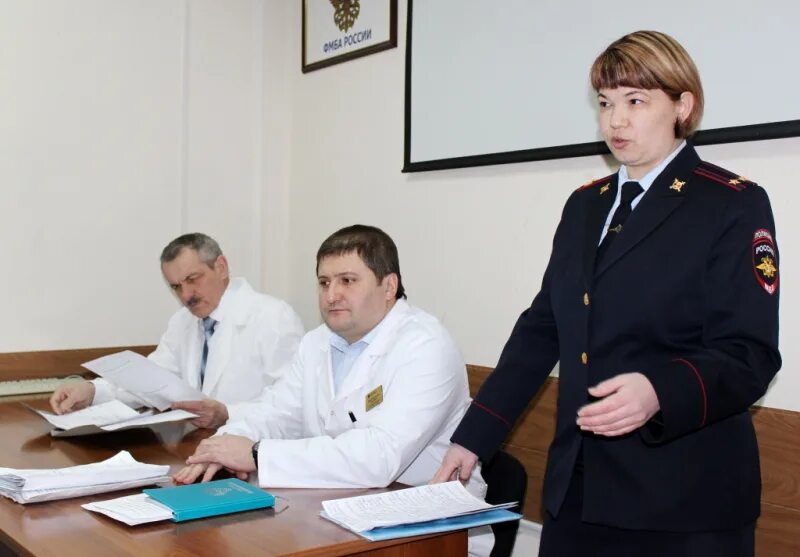 Железногорск подполковник. Отдел полиции железногорска. Полиция железногорск красноярский. Сотрудники полиции в отделе. Полиция железногорск красноярский край.