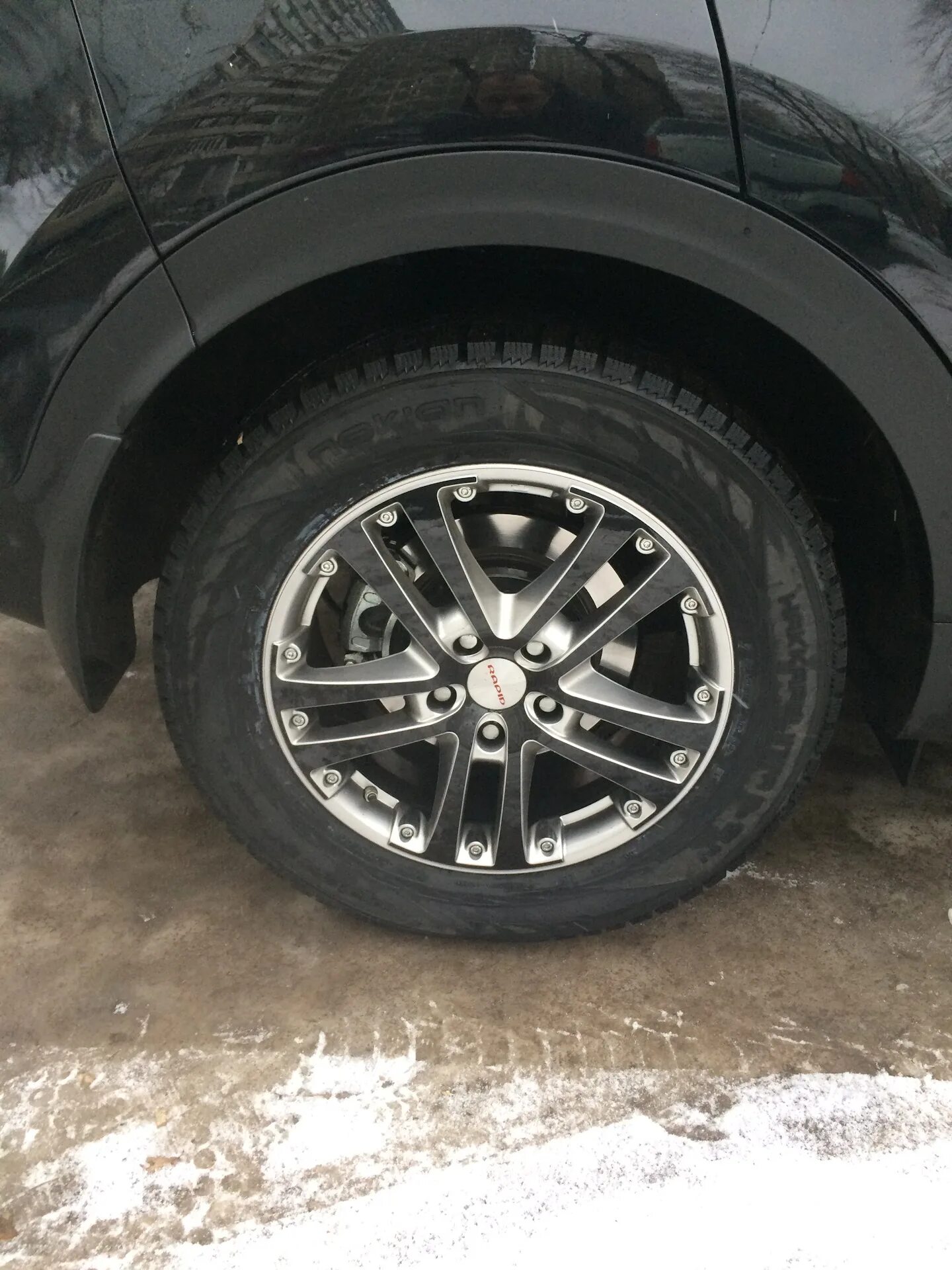 Купить резину на спортейдж. 225/60 R17 на ASX. Kia Sportage 2 225/60 r17. Киа Спортейдж 2 родная резина. Зимние шины Sportage r17.