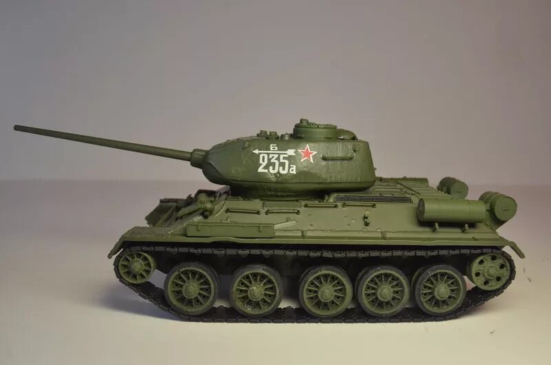 Т 34 85 купить. RFM T-34-85. Танк т-34 85 модель. ДЕАГОСТИНИ танк т 34. Модель танка т34 металл.
