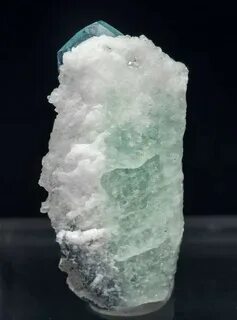 Эвклаз камень
