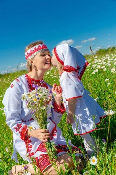 Марийский национальный костюм женский. Марийская культура. Республика Марий Эл национальный костюм.