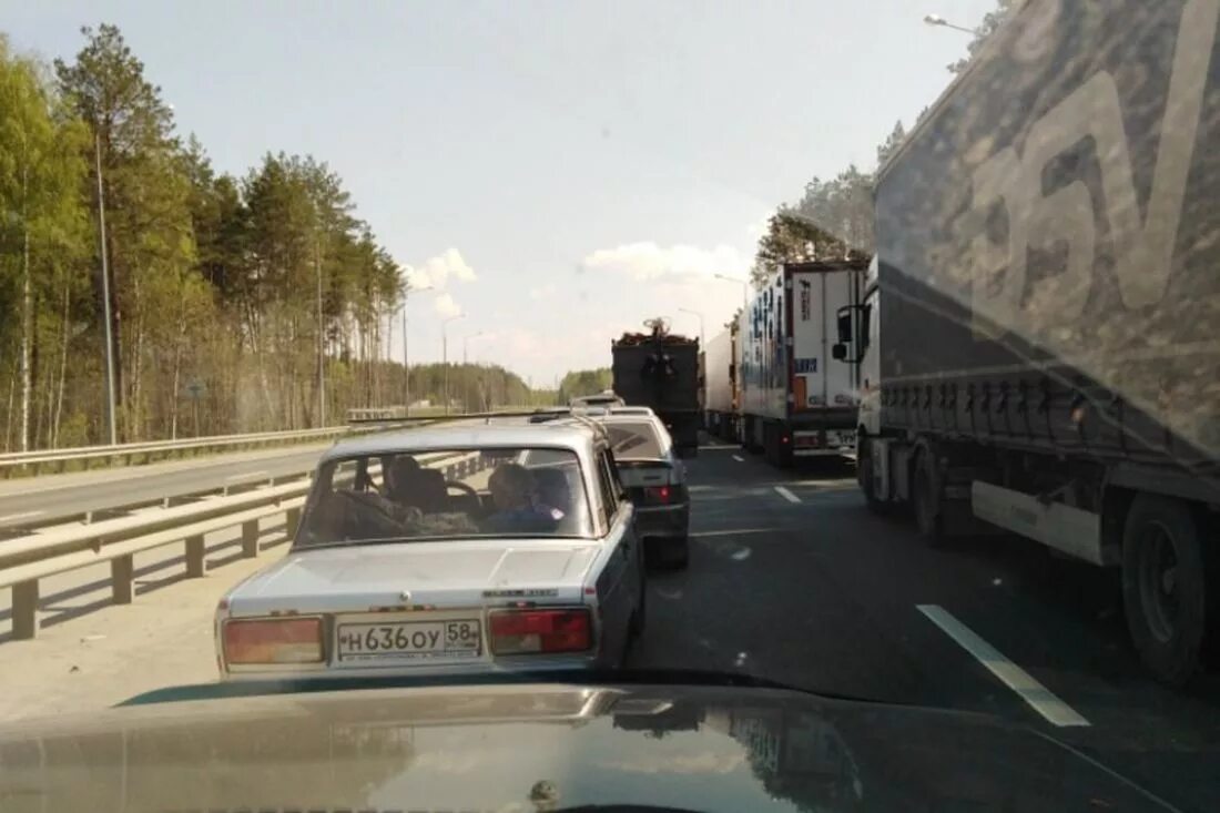 М 5 урал пенза. Трасса м5 Пенза. Пробка на трассе м5 Урал. Трасса м5 пробка под Сергиевском. Пробки Пенза м5.