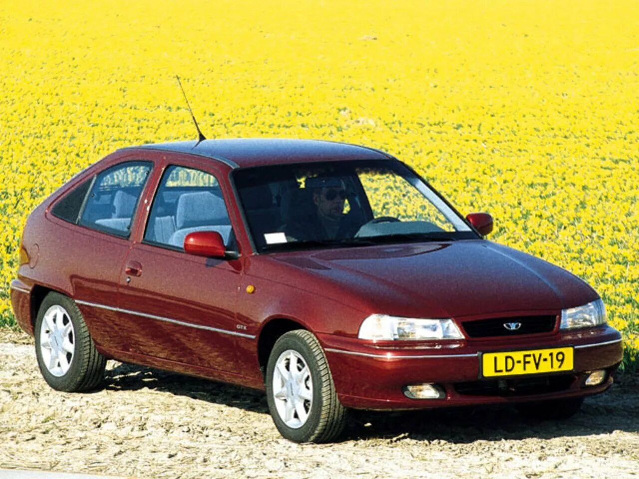 Daewoo Nexia 1995. Daewoo Nexia 1997 хэтчбек. Daewoo Nexia 1 хэтчбек. Дэу Нексия хэтчбек 1996. Opel daewoo