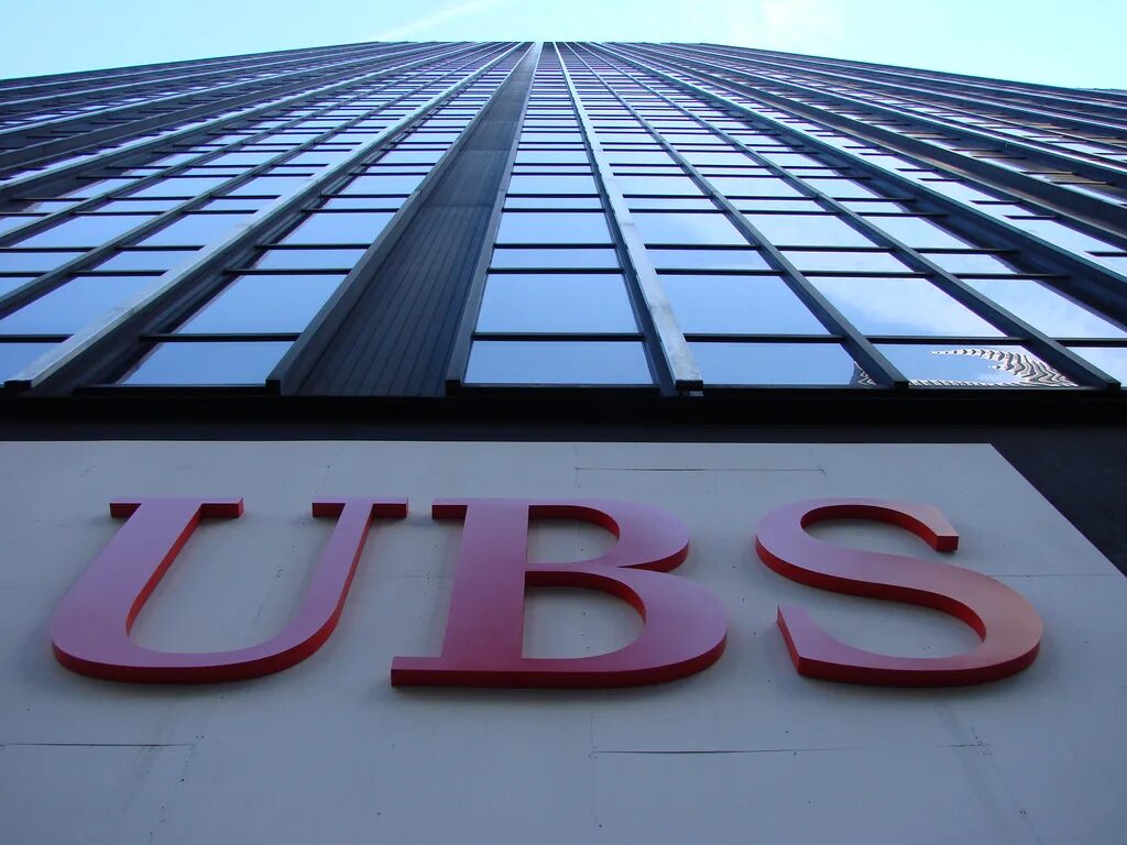 Банку ubs. Банк ЮБС Швейцария. Банки Швейцарии UBS. Логотипы швейцарских банков. UBS офис.
