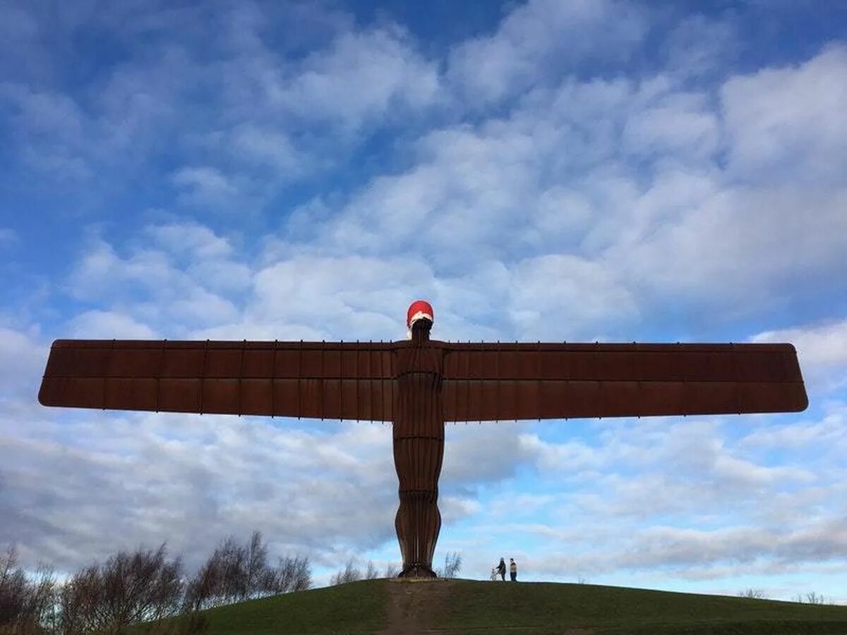 Памятник ангел севера. Сталь. Ангел севера. Энтони гормли, скульптура «ангел севера». Энтони гормли, скульптура «ангел севера».