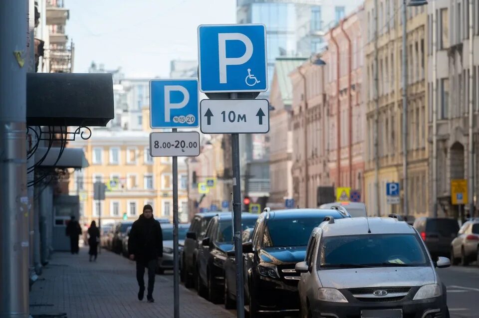 Штраф за парковку у технического выезда. Это вообще законно?