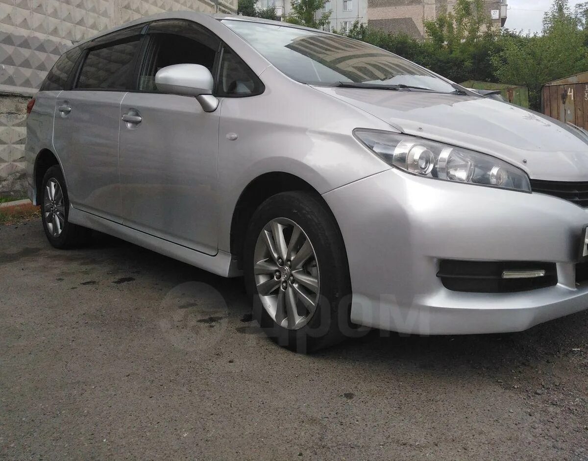 Toyota verso 2010. Камри 40 в красноярске. Тойота красноярск 2010 год. Камри 2010 рестайлинг. Тойота красноярск 2010 год.