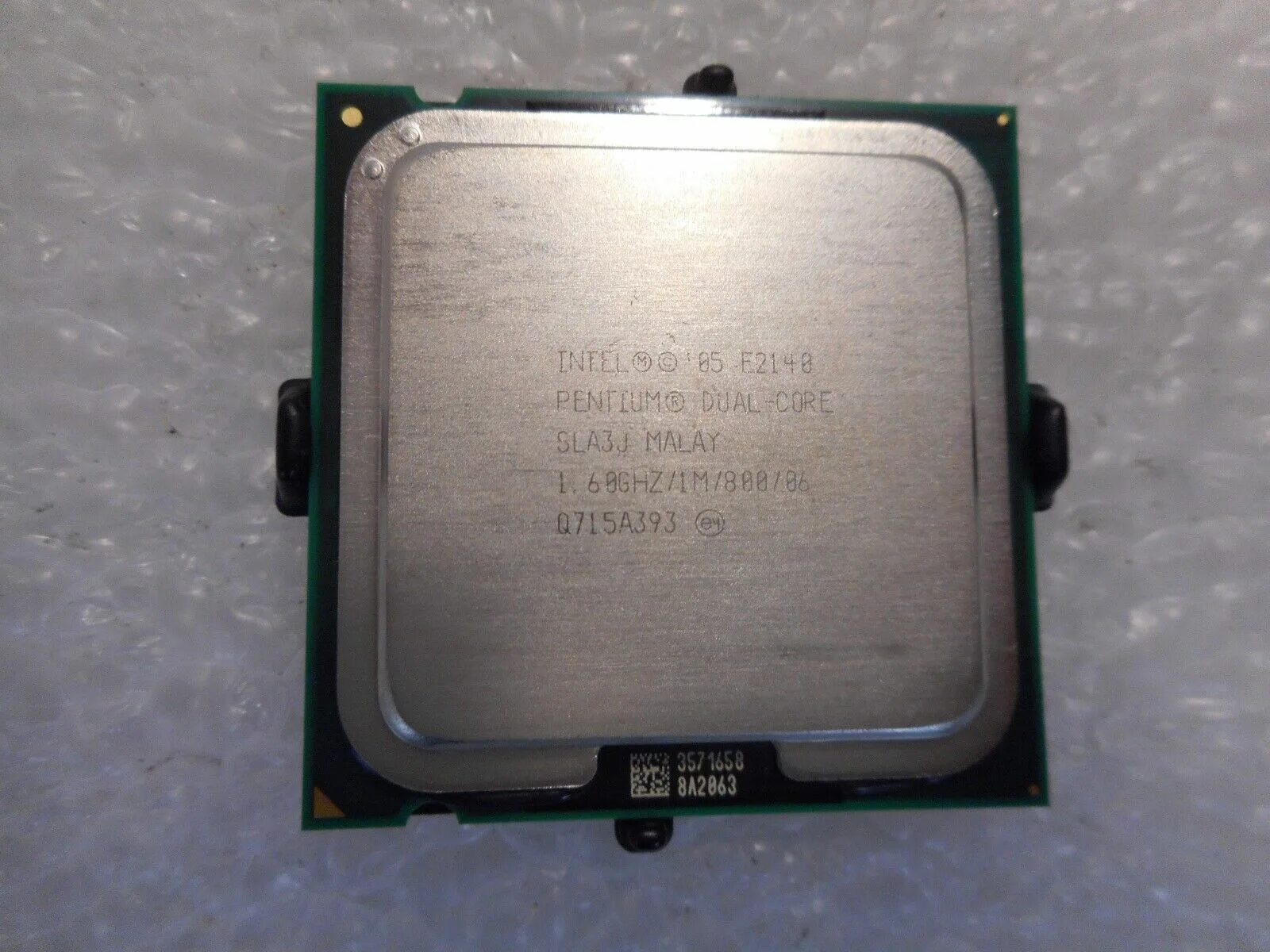 Intel pentium 1.60 ghz. Intel genuine 2140 1.6ghz. процессор genuine intel cpu 0000. genuine intel(r) cpu 0000 @ 2.70ghz. processor intel (r) pentium(r) cpu 3710 1.60 ghz.