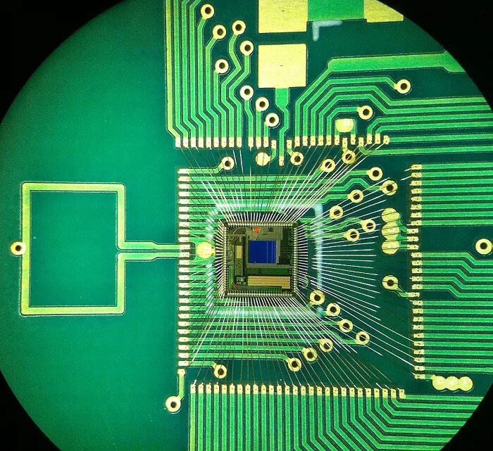 Микросхема. Микросхема под микроскопом. Под с микросхемами. Микроскоп для микросхем. Микросхема под