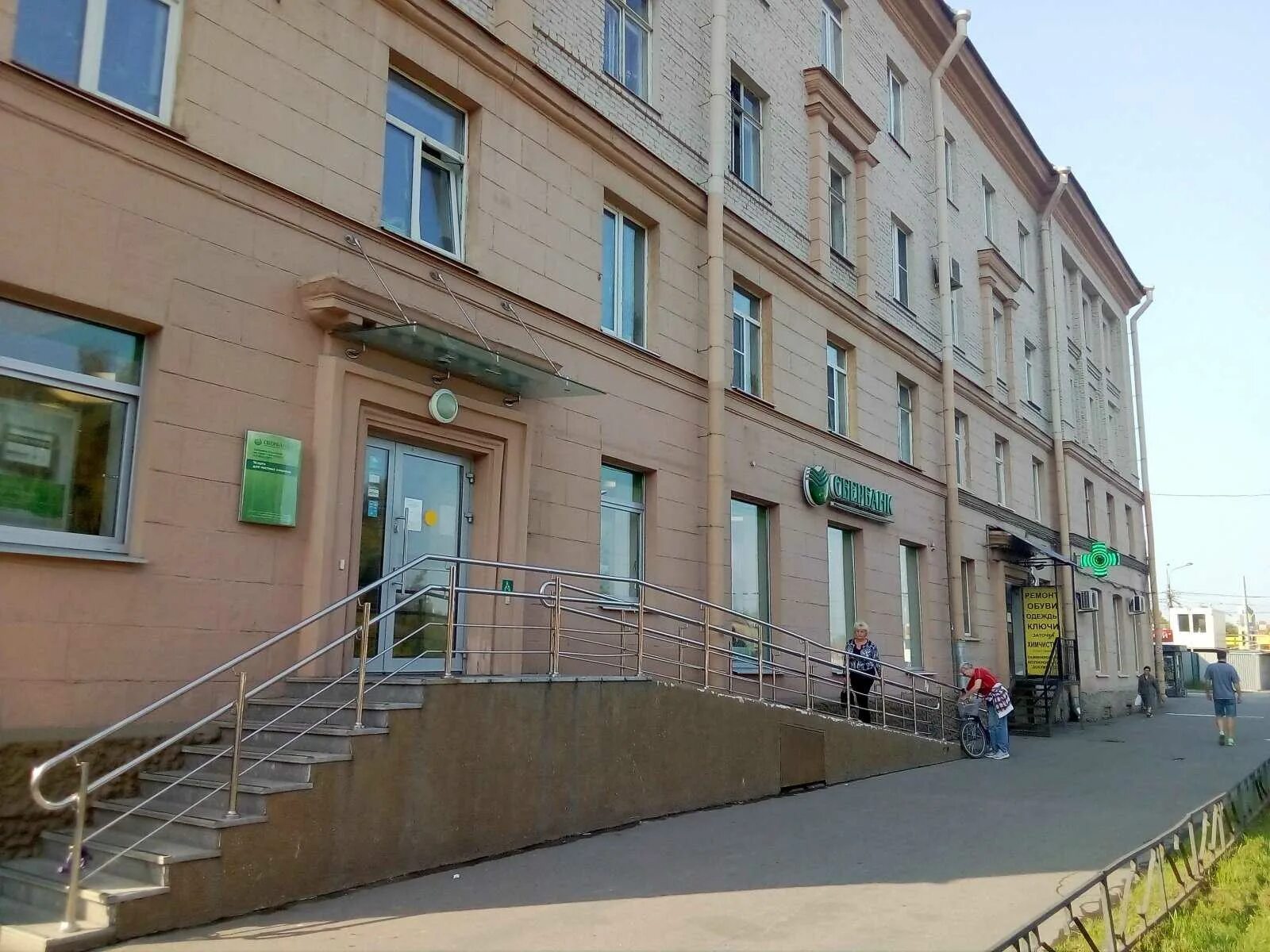 Ул парижской коммуны 7а иваново. Улица парижской коммуны. Спб коммуны 7. Ул коммуны 7 колпино. Спб коммуны 7.