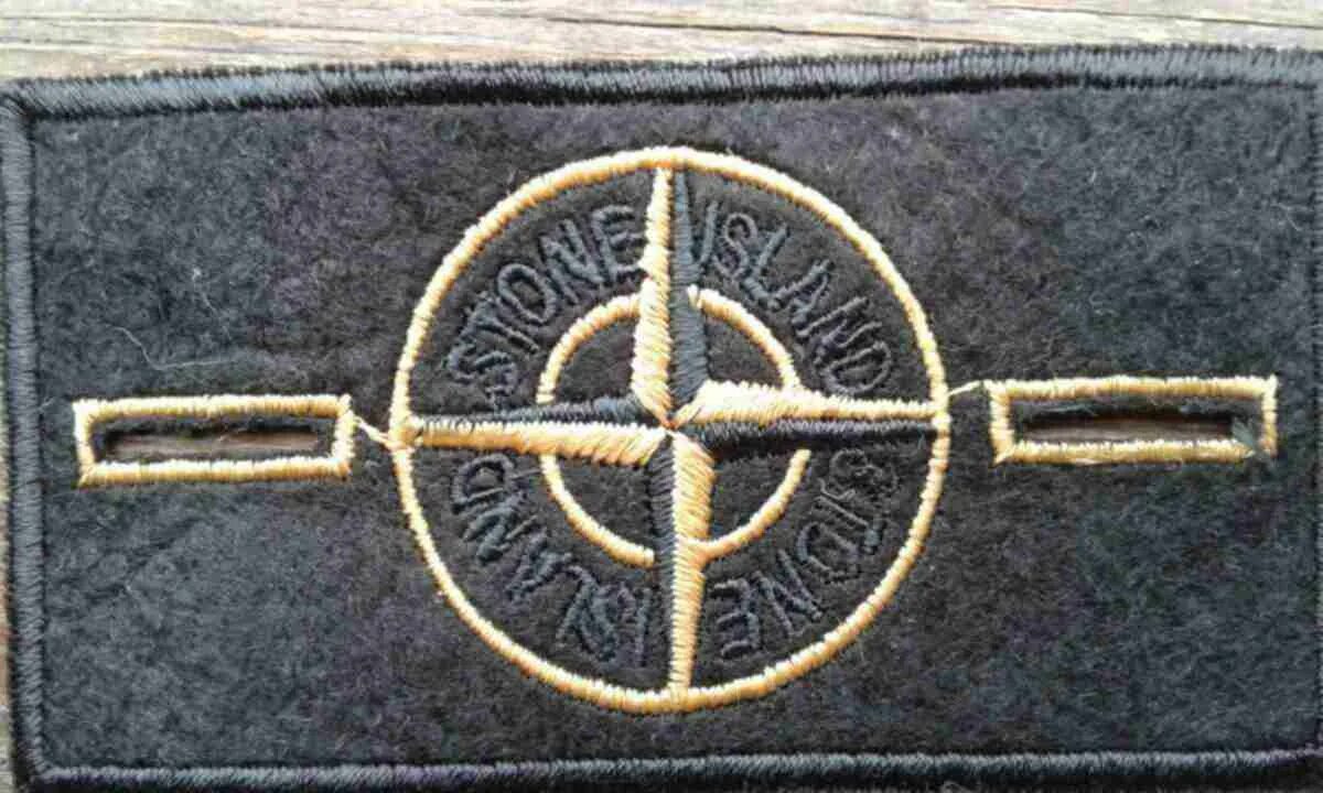 Патч 2003. Stone island patch. stone айленд патч. stoune island патч. патч stone island с обратной стороны.