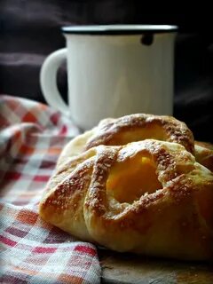 Булочка с персиком
