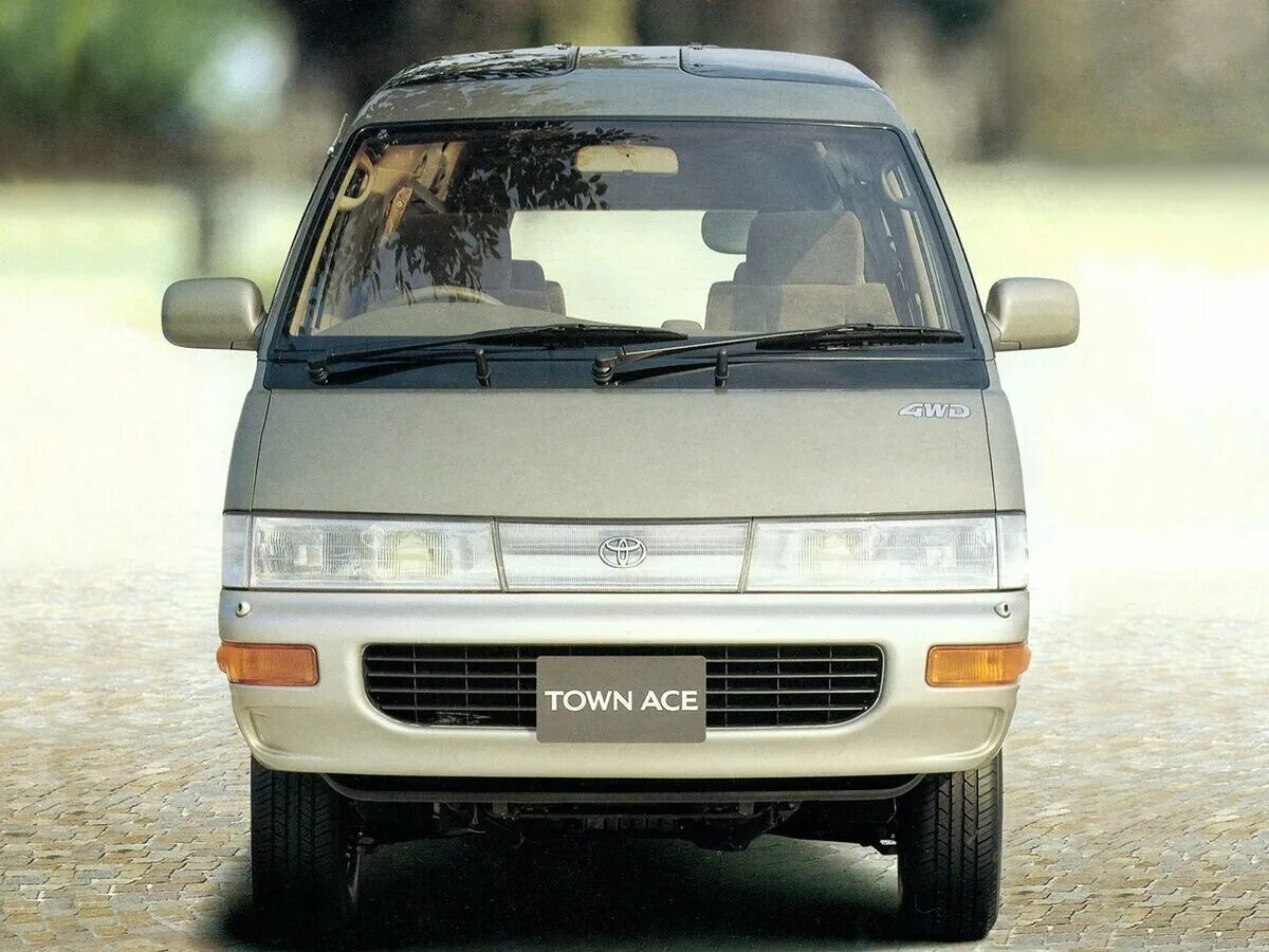 Таун айс фото. Тойота Town Ace 1996. Toyota Town Ace (3g). Toyota TOWNACE. Toyota Town Ace 1992-1996.