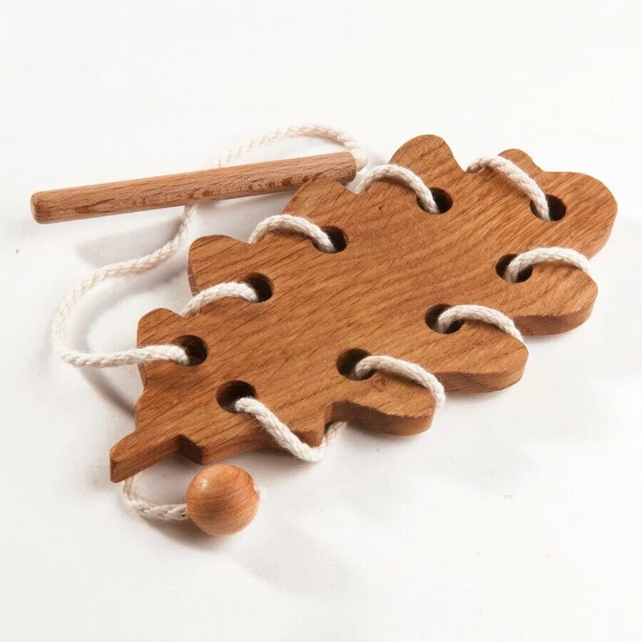 Деревянные шнуровки. Монтессори игрушки Леснушки. Lacing Wooden Toy Set шнуровка. Деревянные игры. Игрушки из дерева для детей.