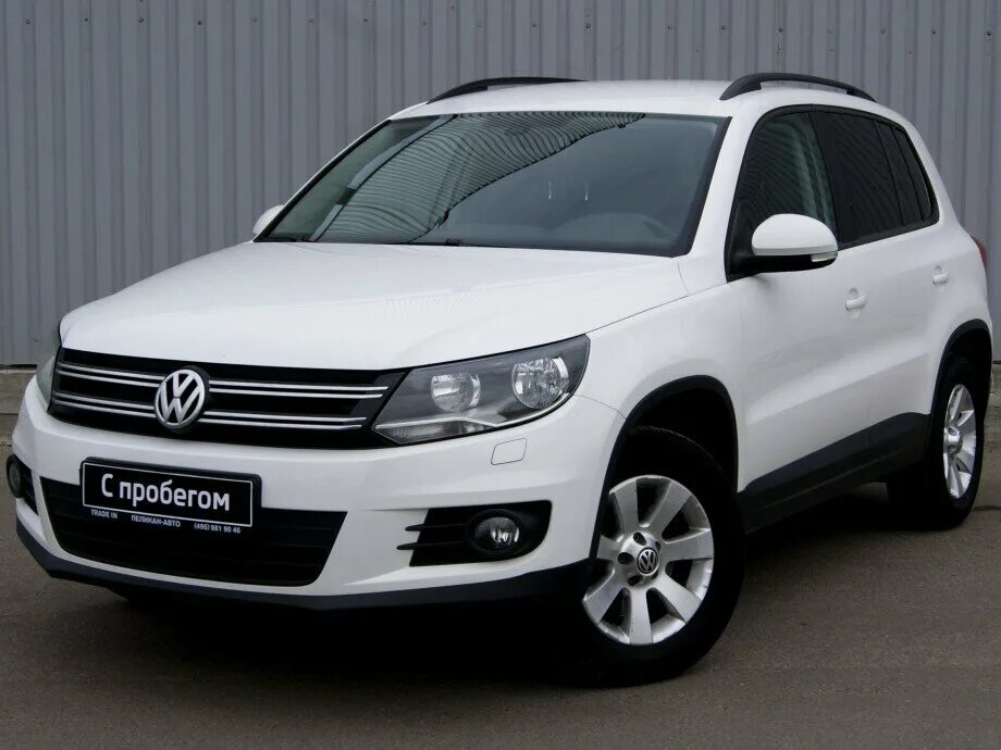 Купить фольксваген тигуан 2012 год. Volkswagen Tiguan 2012 белый. Фольксваген Тигуан 2012 белый. VW Tiguan белый 2012. VW Tiguan 1 Рестайлинг 2012.