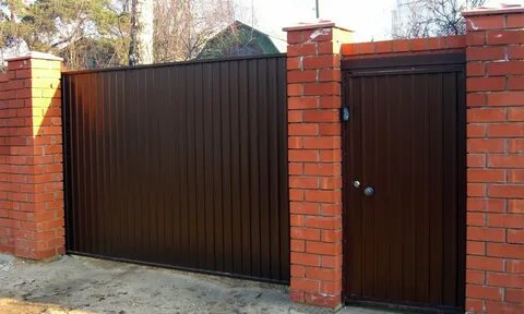 Кирпичные откатные ворота