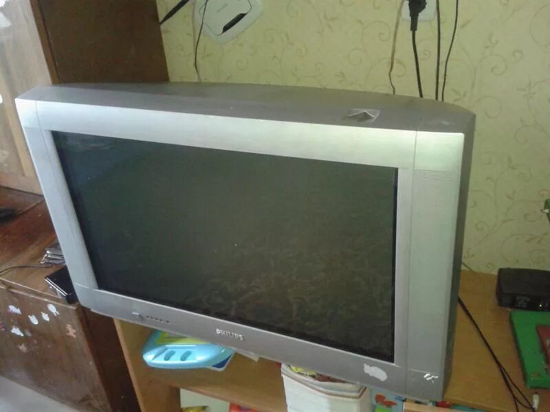 Телевизор philips 28pw5408 28". Телевизор philips flat tv 2007. Телевизор philips старые модели. Телевизор lg 14 дюймов элт. Телевизоры элт филипс 32.