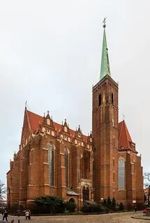Сколько церквей в польше