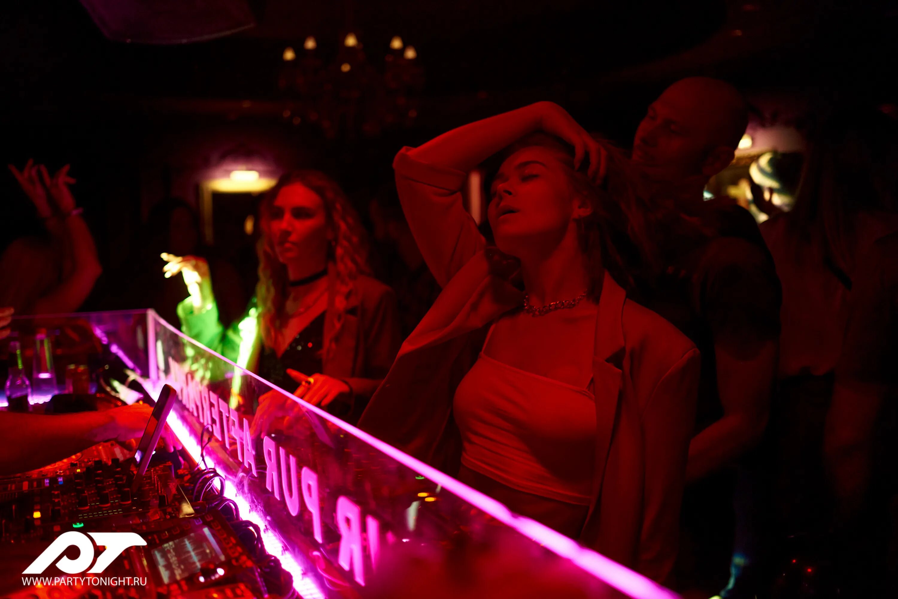 включи uniqe afterparty