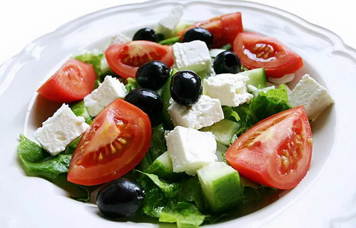 салат оливки помидоры сыр фетакса маслины. брынза для греческого салата. салат греческий классический с фетаксой. как приготовить греческий салат с фетаксой. салат греческий классический с фетаксой.