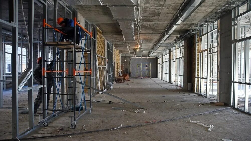 Стройка офиса. Инженер архитектор. Отделка помещений. Ремонт зданий и помещений. Строительные работы.