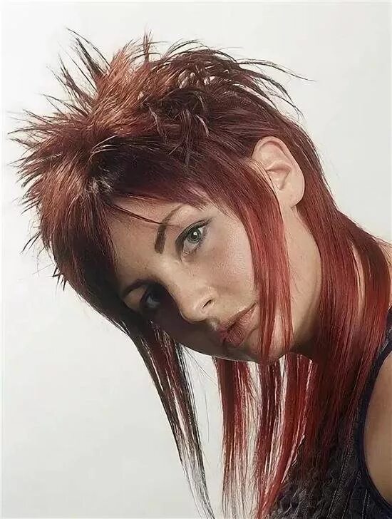 стрижка маллет. стрижка маллет гаврош. каскад маллет стрижка. маллет и гаврош. каре гаврош.