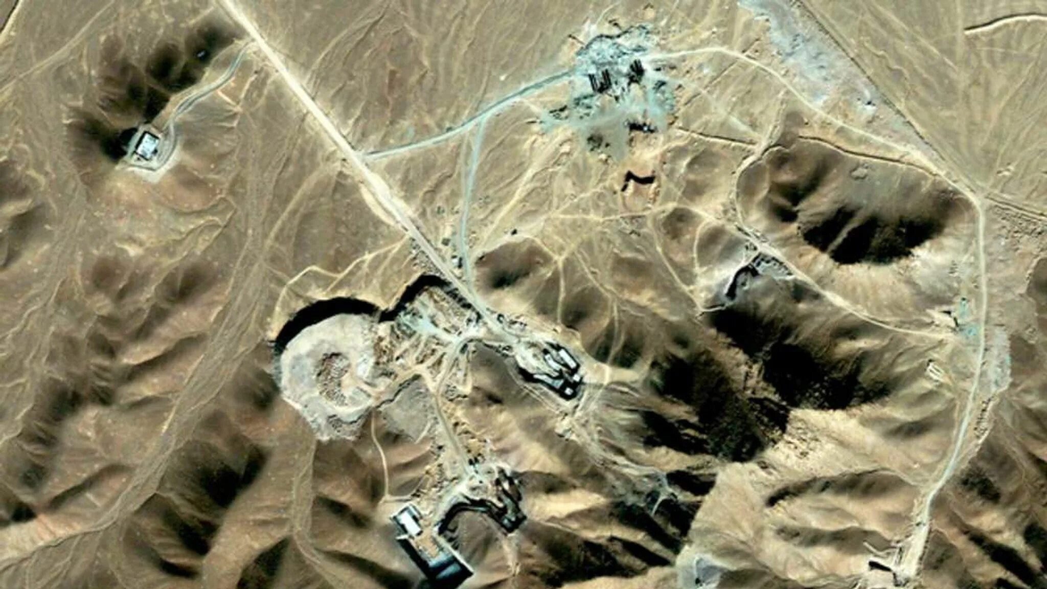 Подземный город уи иран. Подземный аэродром. Подземные испытания иран. Подземные испытания иран. Объекте фордо.