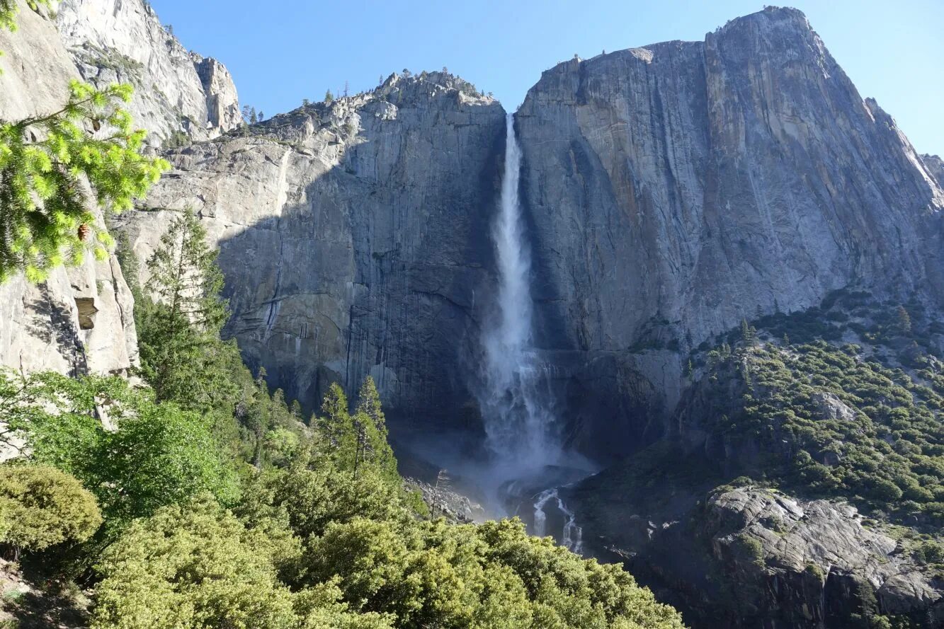 Йосемитский водопад. Водопад Хорстейл, США. Лошадиный хвост водопад Калифорния. Водопад в Йосемитском национальном парке. Йосемити Огненный водопад.