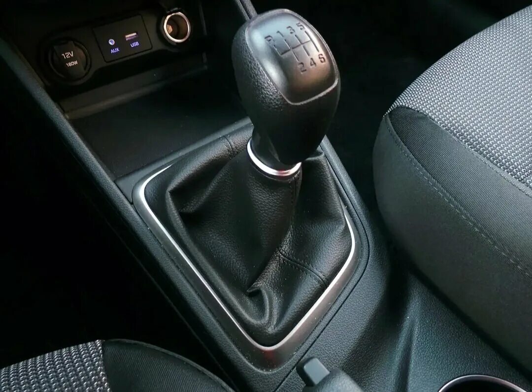 Solaris 2020 акпп. Какая коробка передач на солярисе. Хендай солярис 2021 акпп. Elantra md ручка мкпп. Hyundai solaris 2020 акпп.