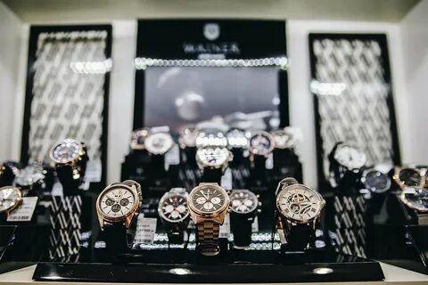Shop hours