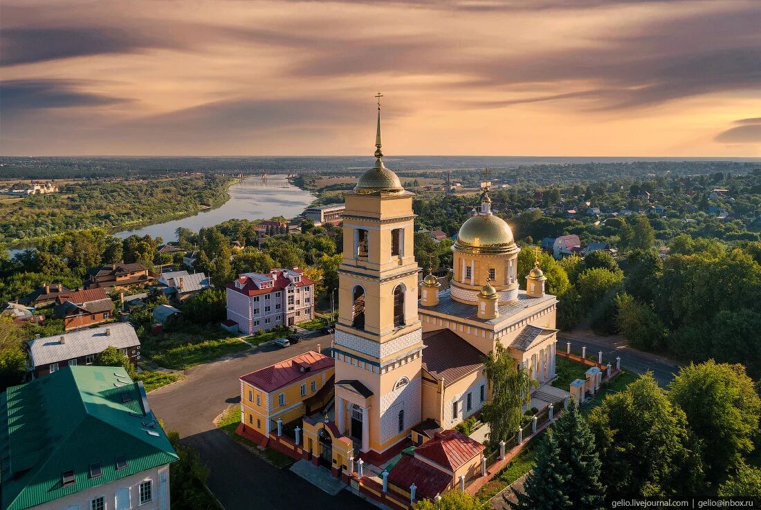 Город Кашира Московской области. Никитский монастырь в Кашире с высоты птичьего полета. Кашира центр города.