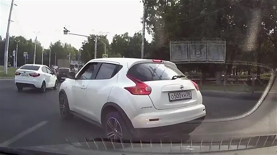 Отзывы о Ниссан Жук от владельцев автомобилей