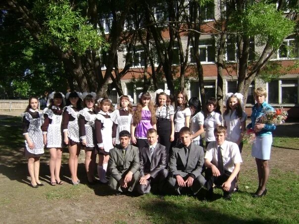 бисерть школа выпускной. школа 2 бисерть 2015. бисертская средняя школа №2 бисерть. бисерть школа 2. посёлок бисерть свердловская область.