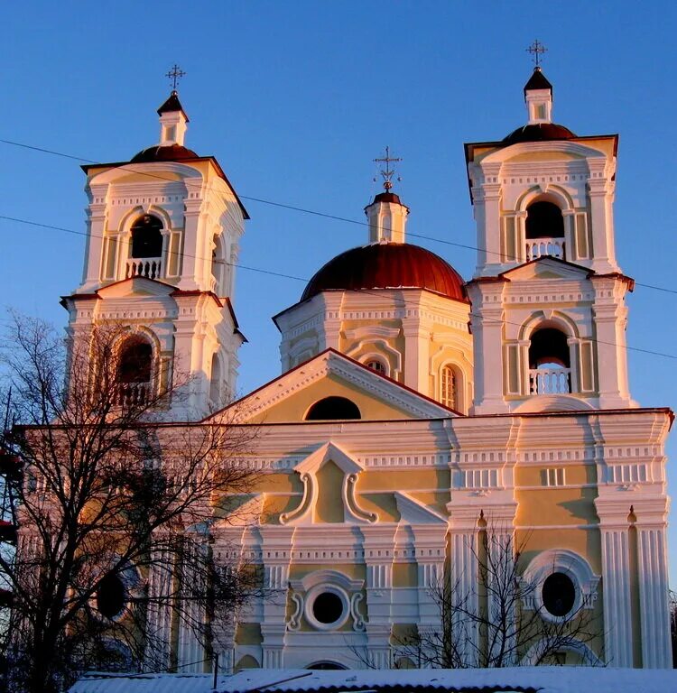 храм успения богородицы (астрахань). римско-католический костёл астрахань. ансамбль костела астрахань. римско-католическая церковь астрахань. католическая церковь успения пресвятой богородицы астрахань.