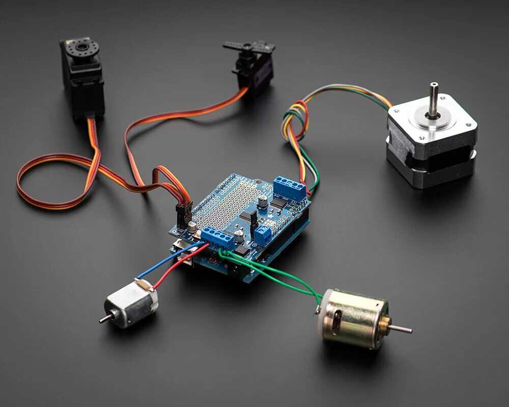 Сборка робота и программирование светодиодов. Мотор шилд ардуино. Ардуино Stepper Motor. DC Motor 12 v Arduino. Сервопривод шилдардуино.