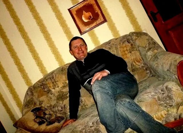 стулов дмитрий юрьевич отец. садовник на дачу с проживанием. помощник по хозяйству в загородный. помощник по хозяйству в москве от прямых работодателей. стулов дмитрий сергеевич.