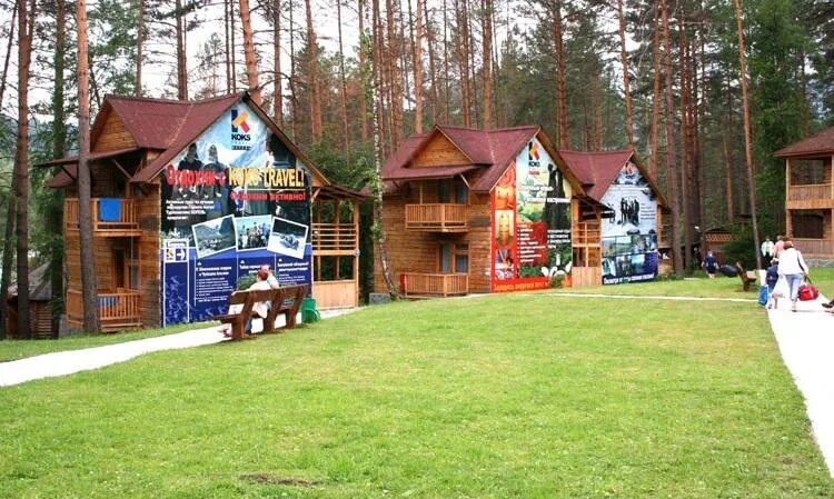Туристический комплекс "озеро свято". Чепош поселок. Парк отель берель. Танхай намцы. База берель горный.