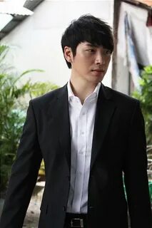 Lee jun hyeok actor born 1972