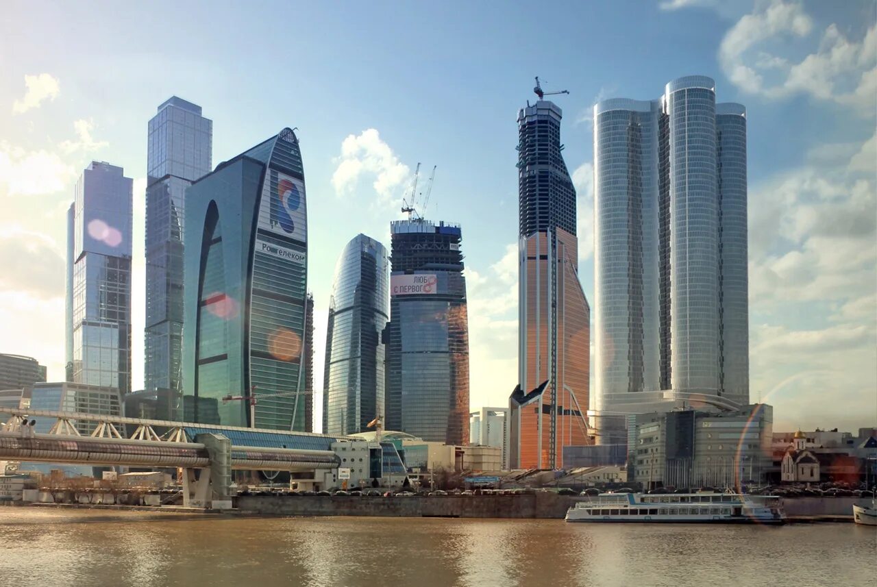 Экономика москвы фото. Башня гранд тауэр москва сити. Новые предприятия в москве. Виды москвы. Москва предприятия 2015.